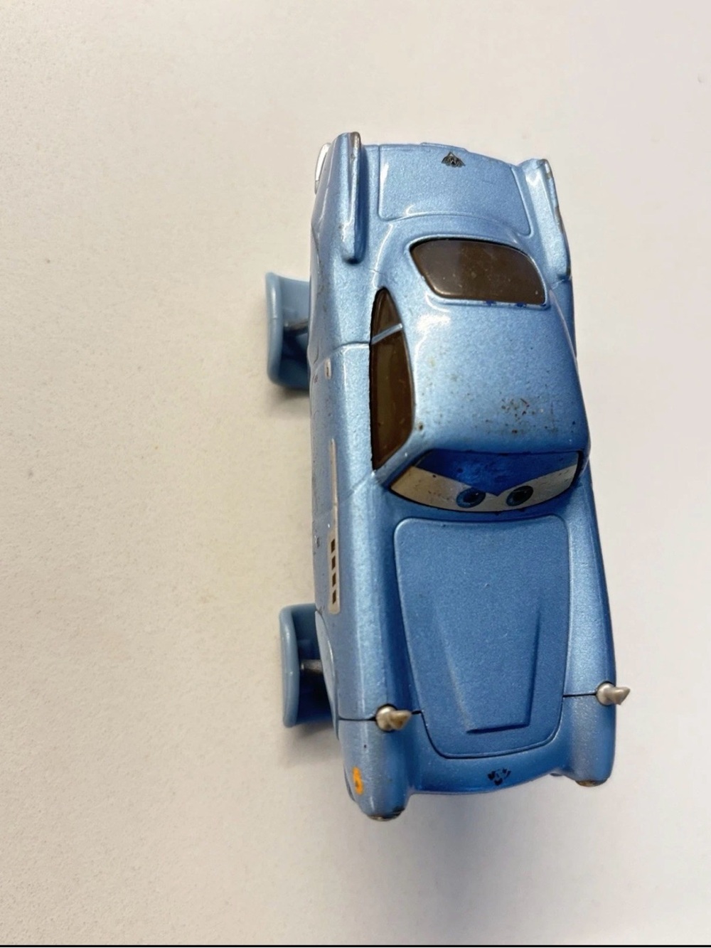 Disney Pixar Cars 2 Deluxe - Hydrofoil Finn McMissile  Diecast by Mattel